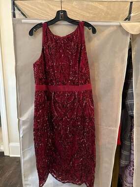 New Adrienne Papell Burgundy Sleeveless Sequin Geometric Bodycon Sheath Dress. S